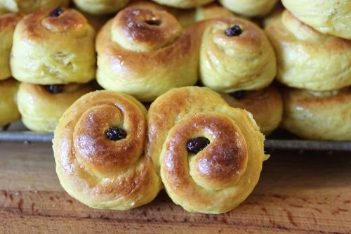 Lussekatter or lussebullar